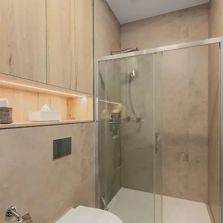 Old Town Escape - 3br With Private Garden *