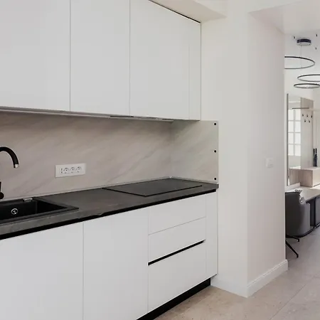 Apartment Old Town Escape - 3br With Private Garden Brasov