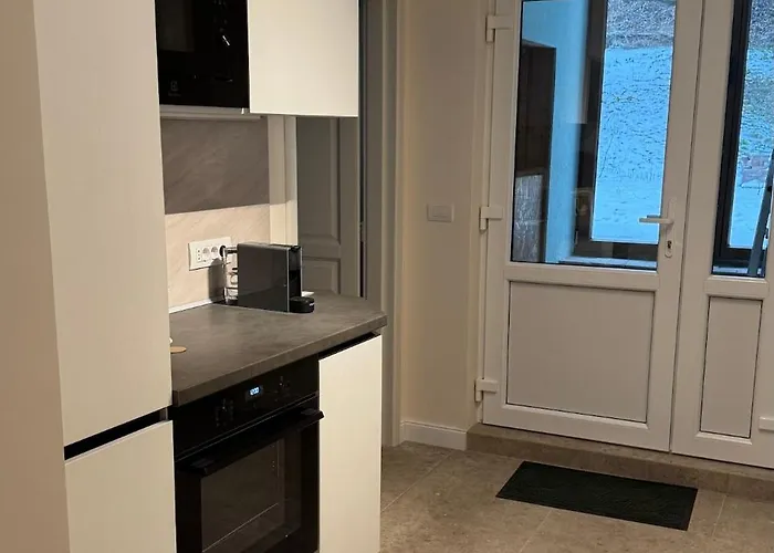 Old Town Escape - With Garden Apartment Brasov