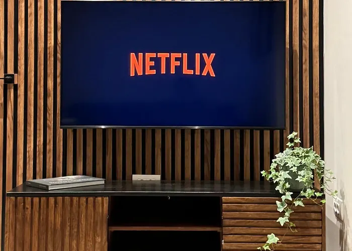 Old Town Escape - With Garden Apartment *