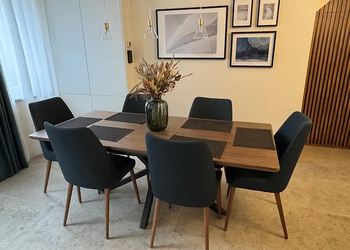 דירה Old Town Escape - 3br With Private Garden בראשוב