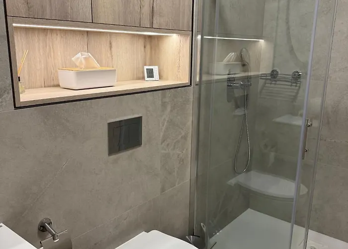 דירה Old Town Escape - 3br With Private Garden *