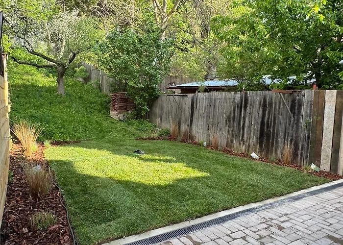 Old Town Escape - With Garden *